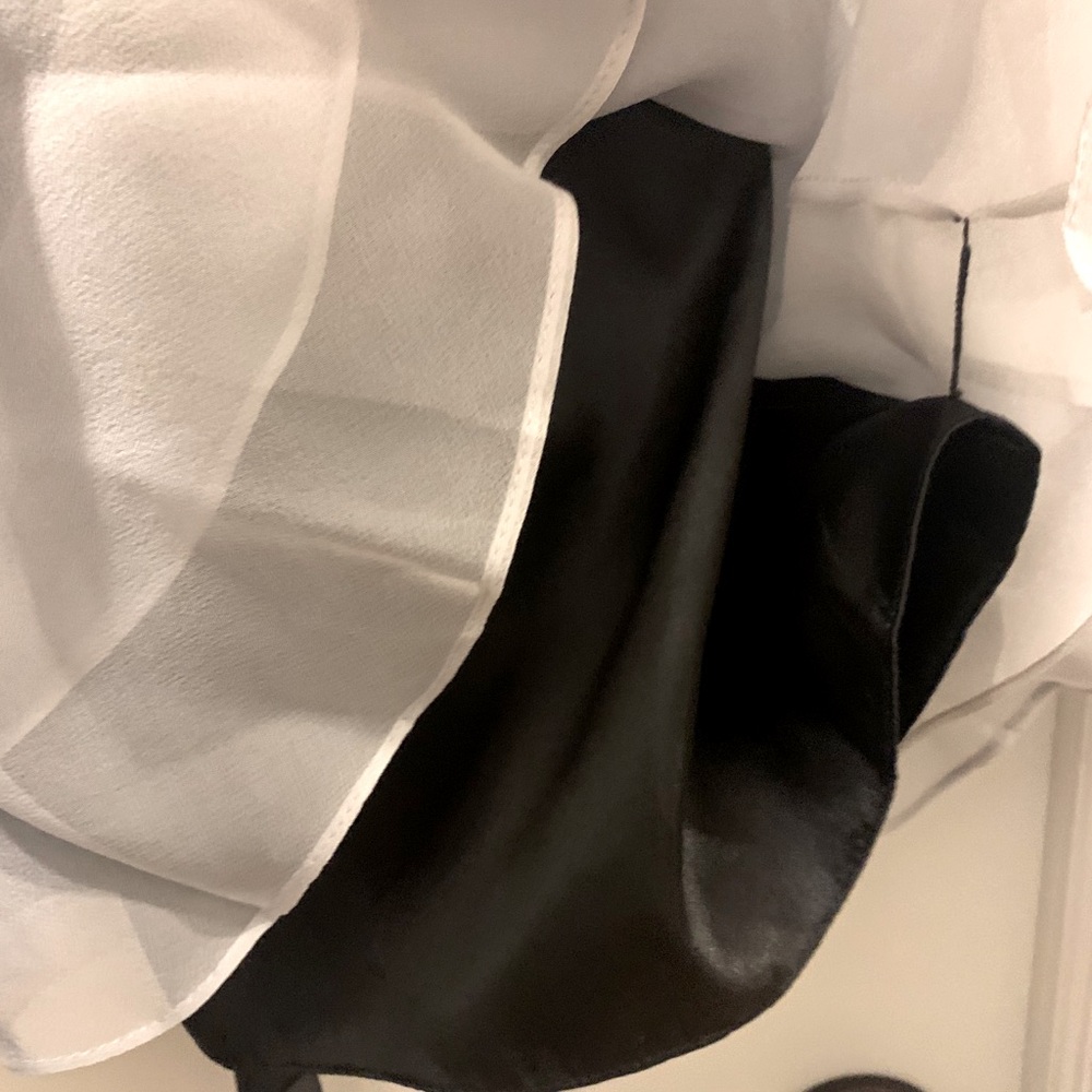 Dress - Picture 7 of 7